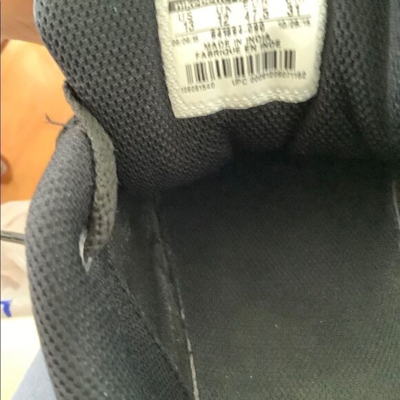 Nike Mens Priority Low 641894-090 Black - Picture 8 of 8